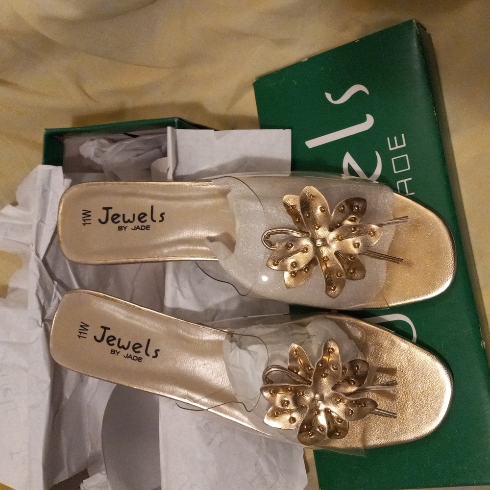 Golden house slippers with a Chrysanthemum flower